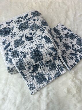King size Floral Quilt Set with 2 Pillow Shams ,French Country Cottagecore